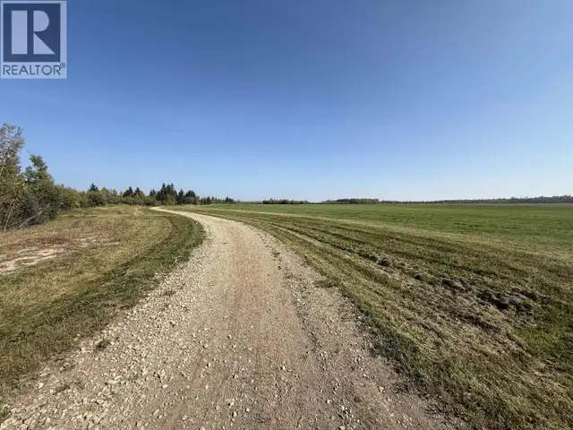 17215 277 ROAD Fort St. John, British Columbia in Houses for Sale in Fort St. John - Image 3