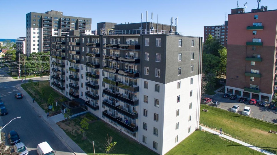 2 Bedroom Apartment for Rent - 28 Helene Street North 4