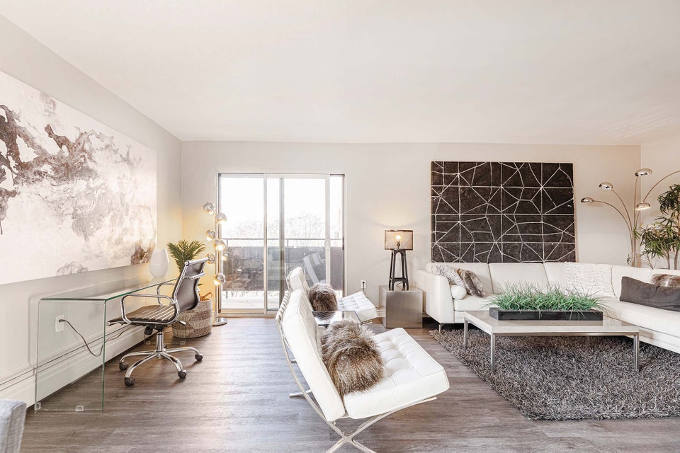 One Bedroom Apartment in Downtown London - Steps from Richmond 3