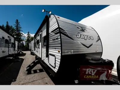 Please Call Us At 613.851.7326 with any questions? Jayco Jay Flight SLX travel trailer 261BHS highli...