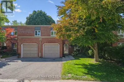 EXPATS - EXECUTIVES or RELOCATING - Offering for lease a perfect family home in the prestigious St....