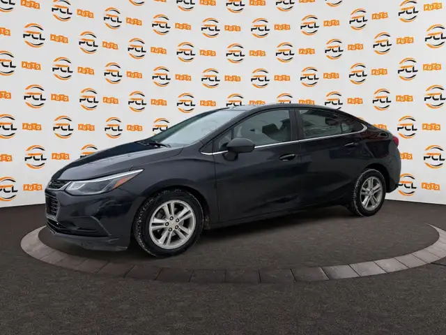 2018 Chevrolet Cruze Low Kms H.seat B.cam R.start 1yr warranty in Cars & Trucks in Edmonton - Image 4