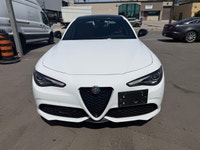 All vehicles come with a full vehicle History Report, ask to see it! 2022 Alfa Romeo Julia Veloce al... (image 9)
