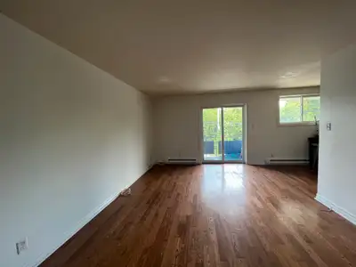 Beautiful 2 bedroom available.
