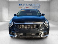 Meet the 2023 Kia Sportage, a smart choice for drivers in Bathurst who want a modern SUV that fits d... (image 1)