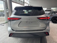 All Wheel Drive,Power Steering,Brake Assist,4-Wheel Disc Brakes,ABS,Traction Control,Leather Seats,F... (image 7)