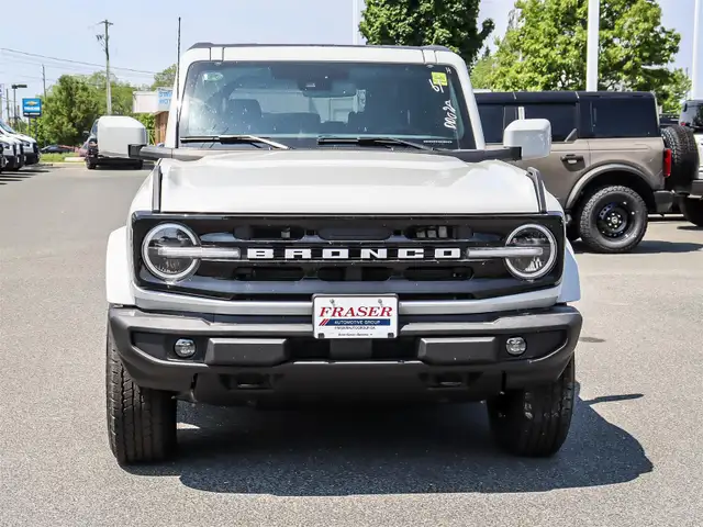 2026 Ford Bronco Outer Banks 4 Door 4X4 in Cars & Trucks in Oshawa / Durham Region - Image 4