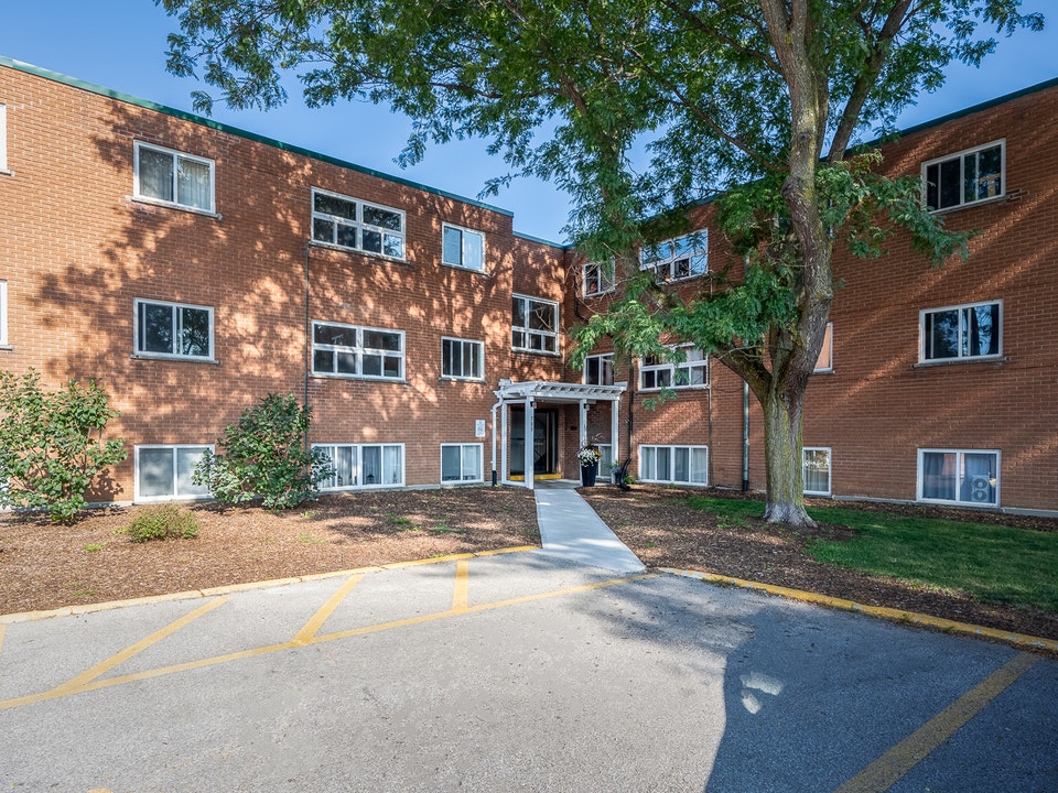 Somerset Place Apartments - Port Elgin - 3 Bedroom, 1 Bath Apart 2