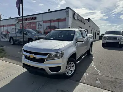 This vehicle is equipped with: 3.6L V6 Engine with towing capacity of 7,000 lbs Cruise Control Hitch...