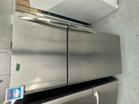 8891-Réfrigérateur Frigidaire Congélateur en haut ACIER INOXYDAB