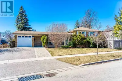 UPPER - 28 KINGSLAKE ROAD Toronto (Don Valley Village), Ontario