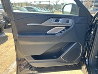 3.0L V-6 EcoBoost engine for powerful performance - 4x4 drive ensures all-weather capability - Panor... (image 5)