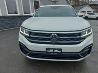 4Motion All Wheel Drive Execline Package R Line Package Red Leather Interior Digital Cockpit Panoram... (image 7)