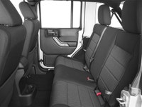 . Engine: Gas V6 3.6L/220 (image 6)