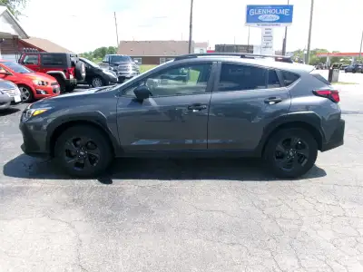 Looking for economical AWD then you have to look at this Crosstrek. This vehicle may have higher klm...
