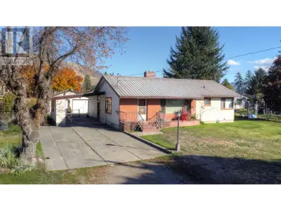 Visit REALTOR website for additional information. In the market for a wonderful well-built family ho...