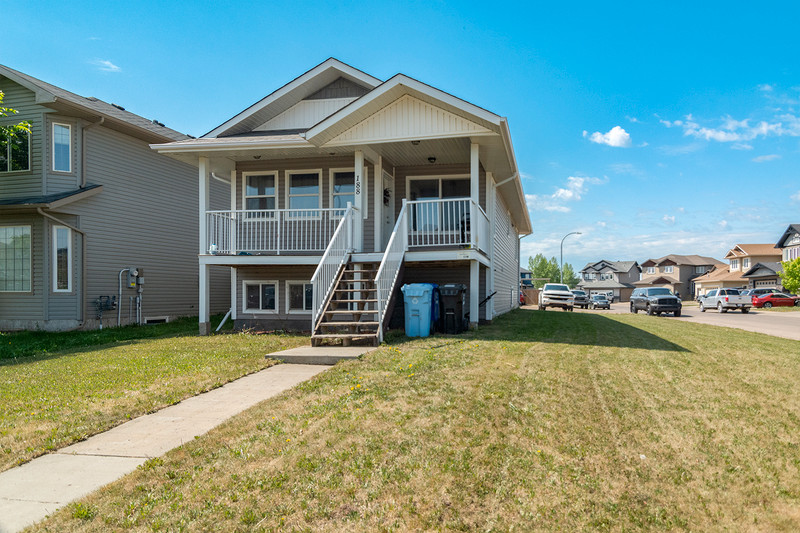 188b Lync Cres 3Bed 1Bath Basement Unit Long Term Rentals