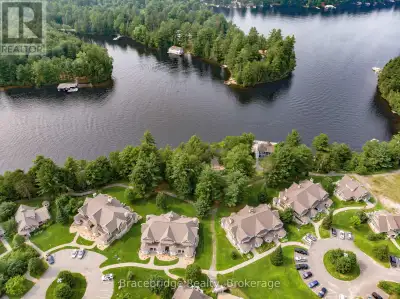 Escape to the enchanting shores of Lake of Bays and embrace a luxurious lakeside lifestyle with this...