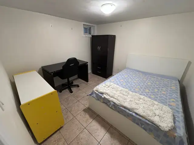 Furnished student basement room for rent in Kensington Market!