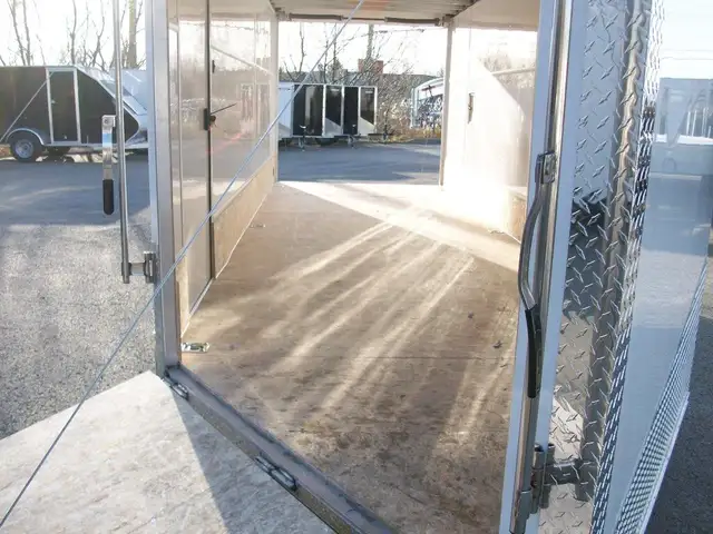 2026 Weberlane Aluminium 7' x 25' 2 essieux 2 rampes skidoo moto in Cargo & Utility Trailers in Laval / North Shore - Image 13