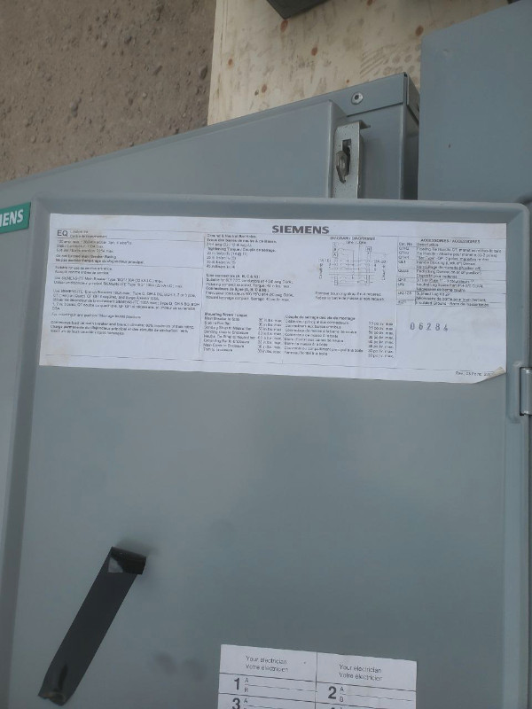 100 Amp Breaker Panel in Electrical in Edmonton - Image 2
