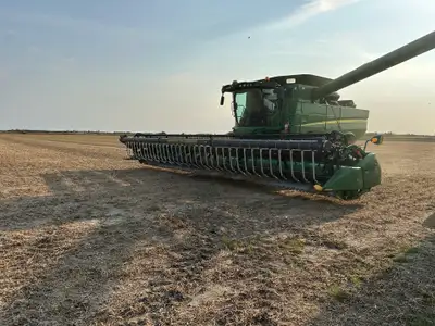 35 Foot Very Clean Low Acre Head Carry Air Reel (Fan Mounted On Head) Short Noses Stubble Lights Low...