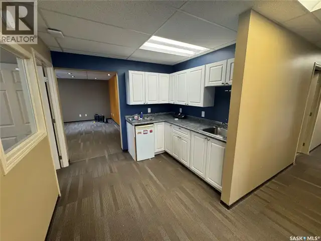 102 Sims AVENUE Weyburn, Saskatchewan in Commercial & Office Space for Sale in Regina - Image 10