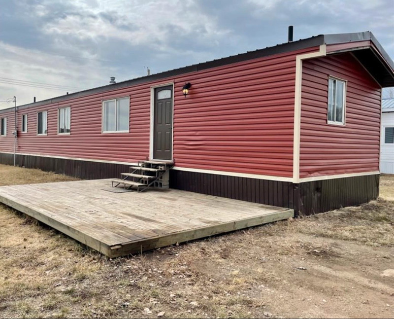 3 beds 1 bath for sale or rent Houses for Sale Lloydminster Kijiji