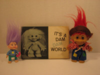 Vintage rare It's a Dam Dam World 1965 book + 2 Berrie trolls