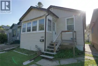 Great opportunity for home ownership! Welcome to 1438 Connaught St in Rosemont. This home has been r...