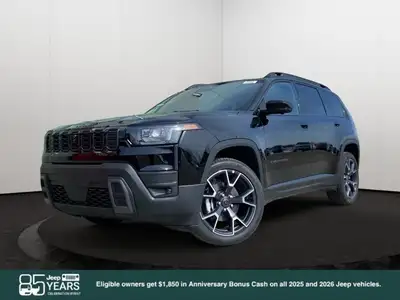 This Jeep Cherokee has a powerful EJN 1.6L I-4 EP Turbo Hybrid engine powering this Variable transmi...