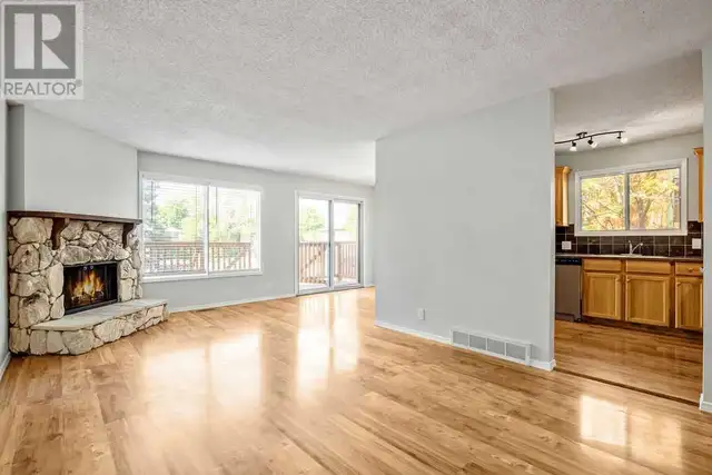 4304 70 Street NW Calgary, Alberta62865714935553121