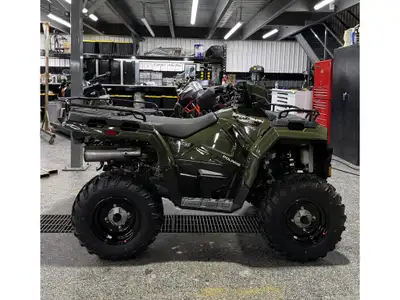 2026 Polaris 450 HO EPS VERT Polaris 450 HO EPS VERT 2026 Les photos peuvent être à titre indicatif...