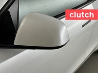 NO ACCIDENTS / CLEAN CARFAX / 1 OWNER / Auto Dimming Rearview Mirror, Front Heated Seats, Rear Heate... (image 9)