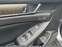 One Owner | Locally Owned - BC Vehicle | Remote vehicle start | Keyless entry | HondaLink | Bluetoot... (image 2)