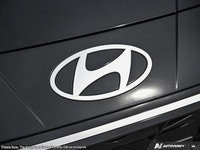This Hyundai Elantra has a durable Regular Unleaded I-4 2.0 L/122 engine powering this Variable tran... (image 8)