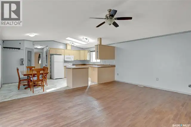 F2 1455 9th AVENUE NE Moose Jaw, Saskatchewan in Houses for Sale in Moose Jaw - Image 7