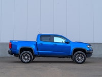 CARGET AUTOMOTIVE is thrilled to offer this 2018 Chevrolet Colorado 4WD ZR2, a rugged off-road midsi... (image 5)