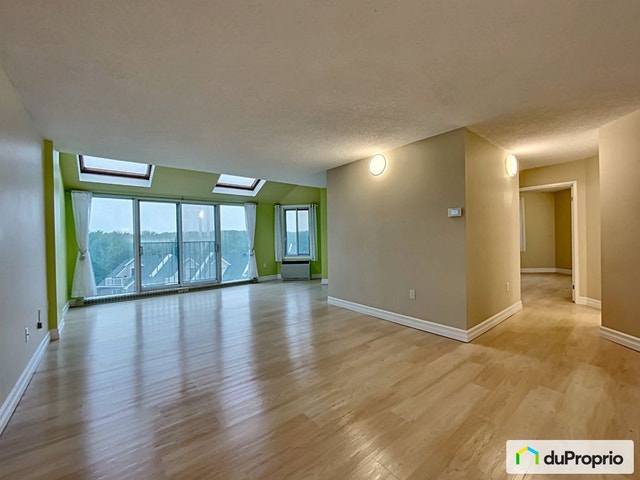 $489,000 - Condominium for sale in Longueuil (Vieux-Longueuil) — photo 1