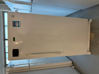 4569-Congélateur Vertical Kenmore blanc 28" freezer upright