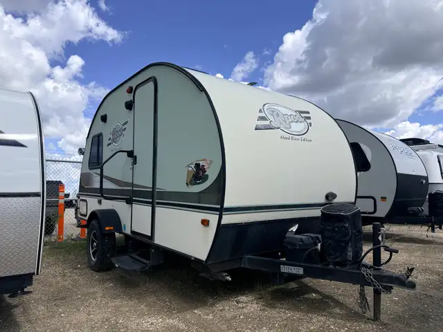 2016 Forest River R POD 176 in Travel Trailers & Campers in St. Albert - Image 2