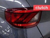 NO ACCIDENTS / CLEAN CARFAX / 1 OWNER / Climate Control, Bluetooth Music, Touchscreen Display and mo... (image 9)