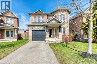 Welcome to this beautifully maintained Fernbrook-built detached home in Burlington's highly sought-a...