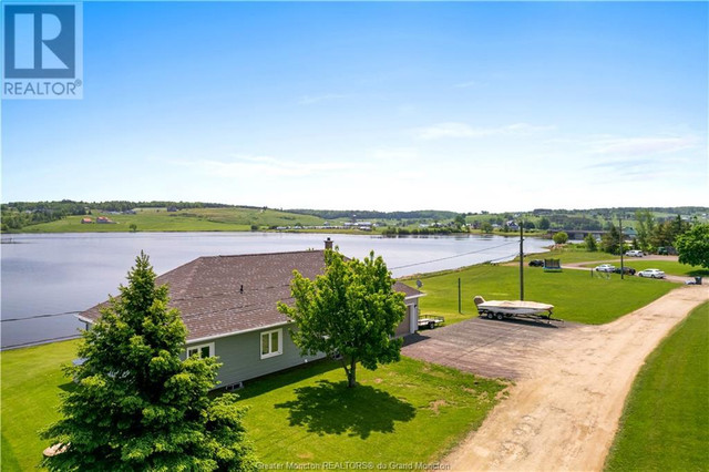 8 Waterfront LANE Sainte-Marie-de-Kent, New Brunswick in Houses for Sale in Moncton - Image 2