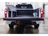 **ONE OWNER - ACCIDENT FREE** 47,334 KM This 2010 Chevrolet Colorado 4x2 Ext Cab LT is powered by a... (image 8)