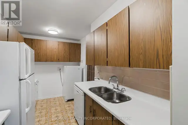 2610 - 1 MASSEY SQUARE Toronto (Crescent Town), Ontario in Condos for Sale in City of Toronto - Image 14