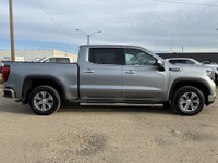 AMVIC Licensed Dealer Are you looking for a full-bodied truck equipped with modern technology and am... (image 9)