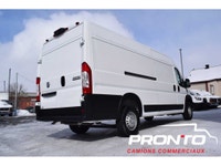 159WB Ext // Séparateur // Camera de recul // Cruise // Bluetooth // GARANTI RAM Véhicule Inspecté,... (image 8)