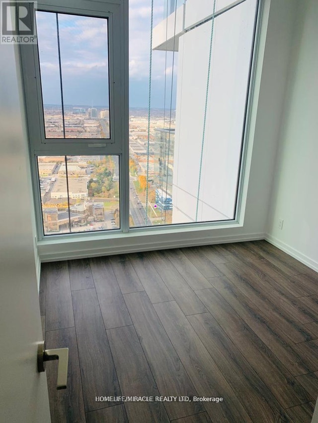 4706 7890 JANE STREET Vaughan (Vaughan Corporate Centre), Onta Long