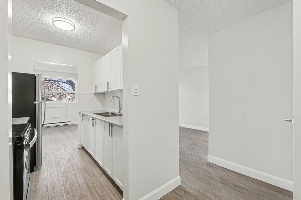 Mapleview Manor Apartments - 2 Bedroom, 1 Bath Apartment for Ren 5